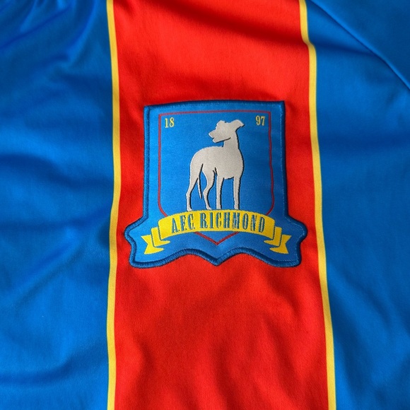 Roy Kent Costume Jersey Men’s Large Spirit Halloween #6 Ted Lasso - Picture 4 of 8